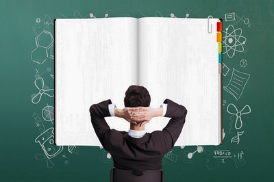 广西师范大学在职研究生考试时间是什么时候？
